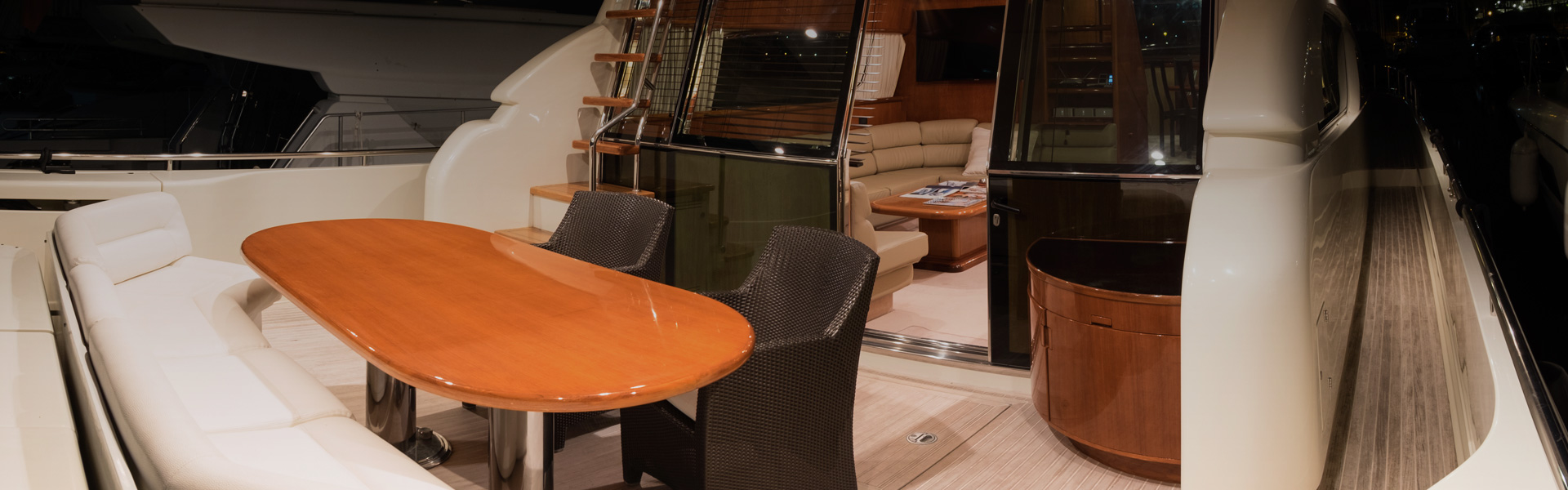 Ferretti 70