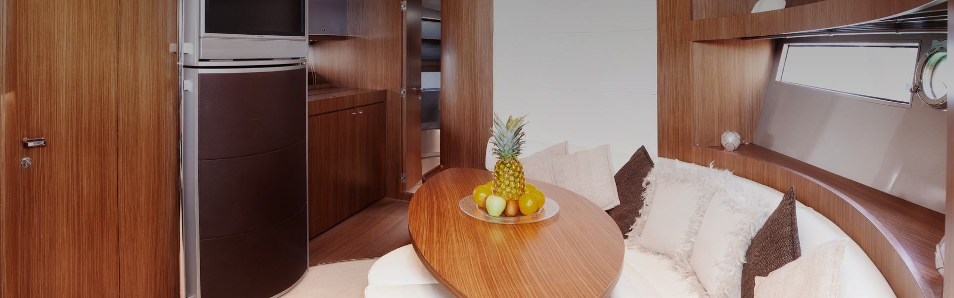 slider-video-riva-52