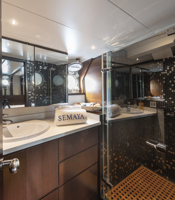 ferretti-naveta-102-destacada-400x350 ferretti-naveta-102-destacada-400x350